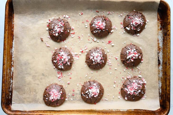 A baking pan filled with peppermint chocolate cookies.